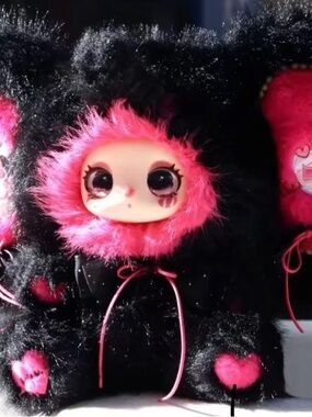 Black and Pink Elephant SECRET Liila Masquerade